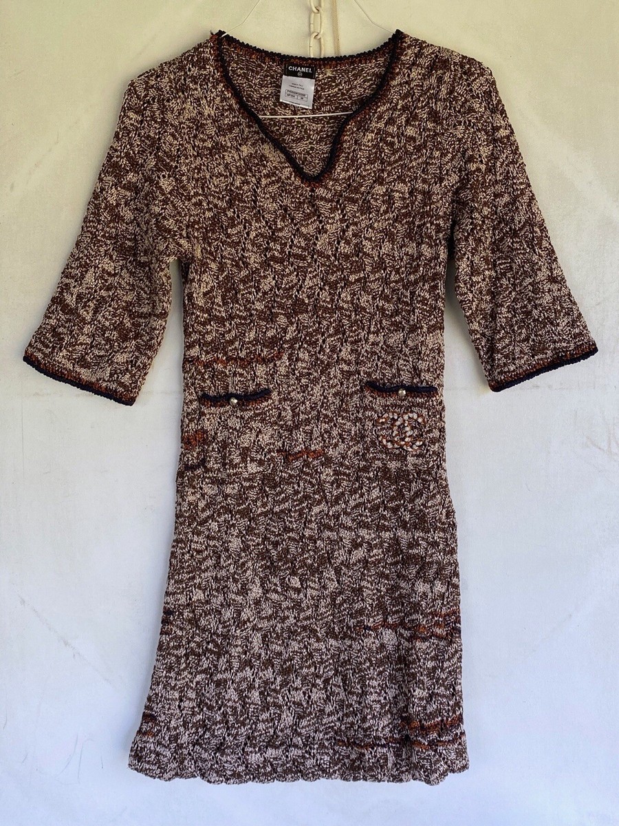 Vintage CHANEL CC Logo Gold Button Brown Coco Knitted Knit