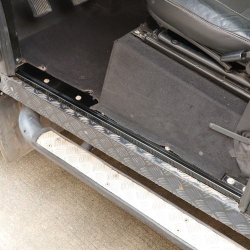 Black Brushed Stainless Door Sill Guard Plate Fits Land Rover Defender 2004-19 - Picture 6 of 24