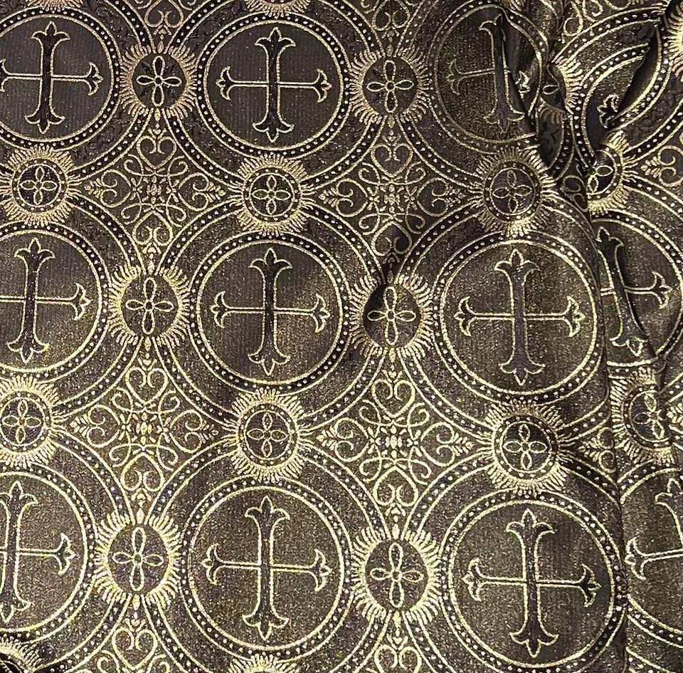 Tecido brocado cruz igreja metálico ouro preto 60” largura vendido por jarda - Imagem 3 de 3