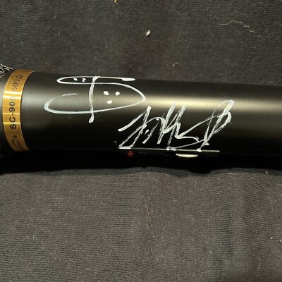 Peso Pluma Signed Microphone Autograph  Ella Baila Sola Global Authentics