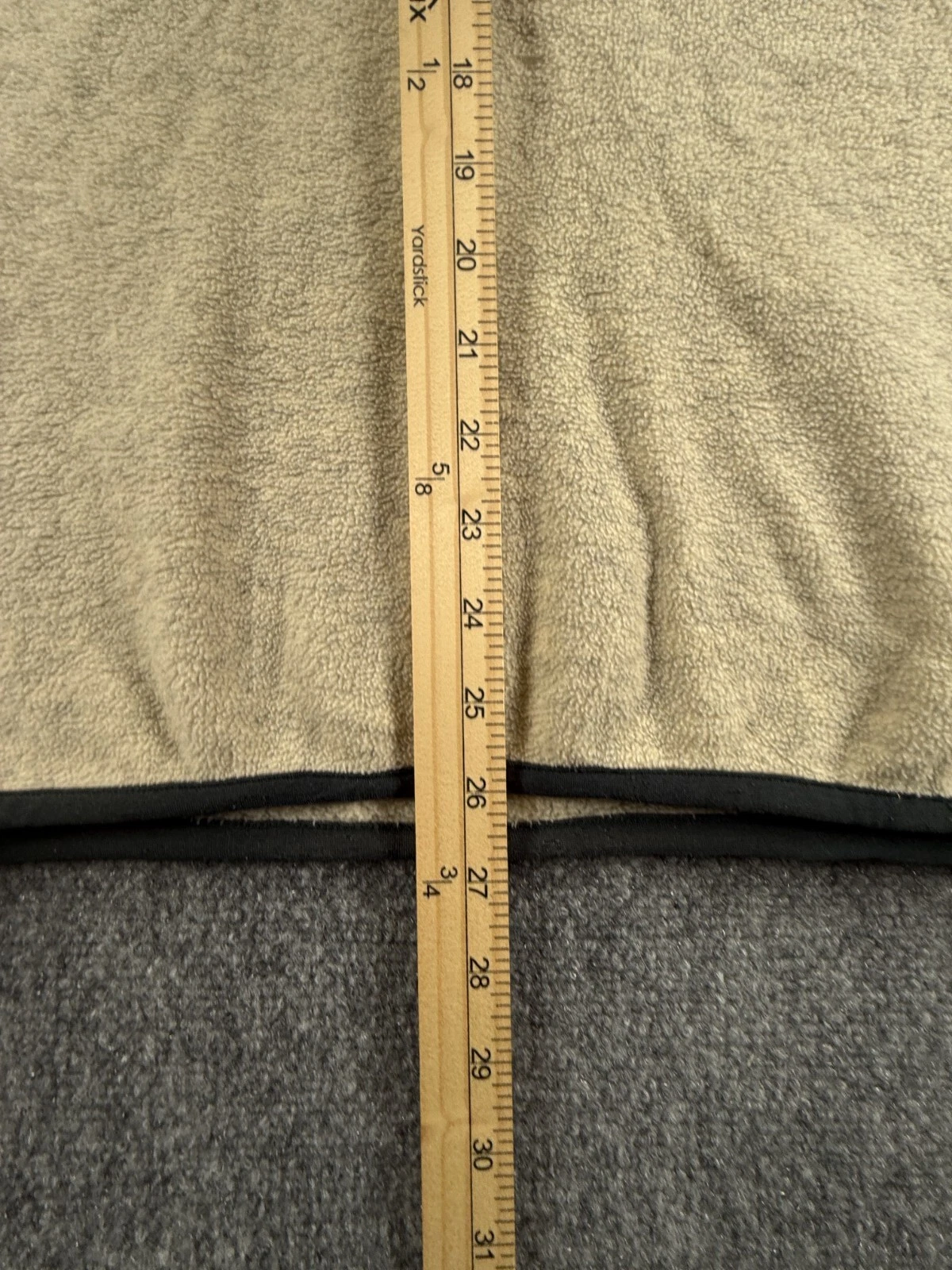 patagonia ivory 1/4 snap pullover fleece logo chest pocket jacket