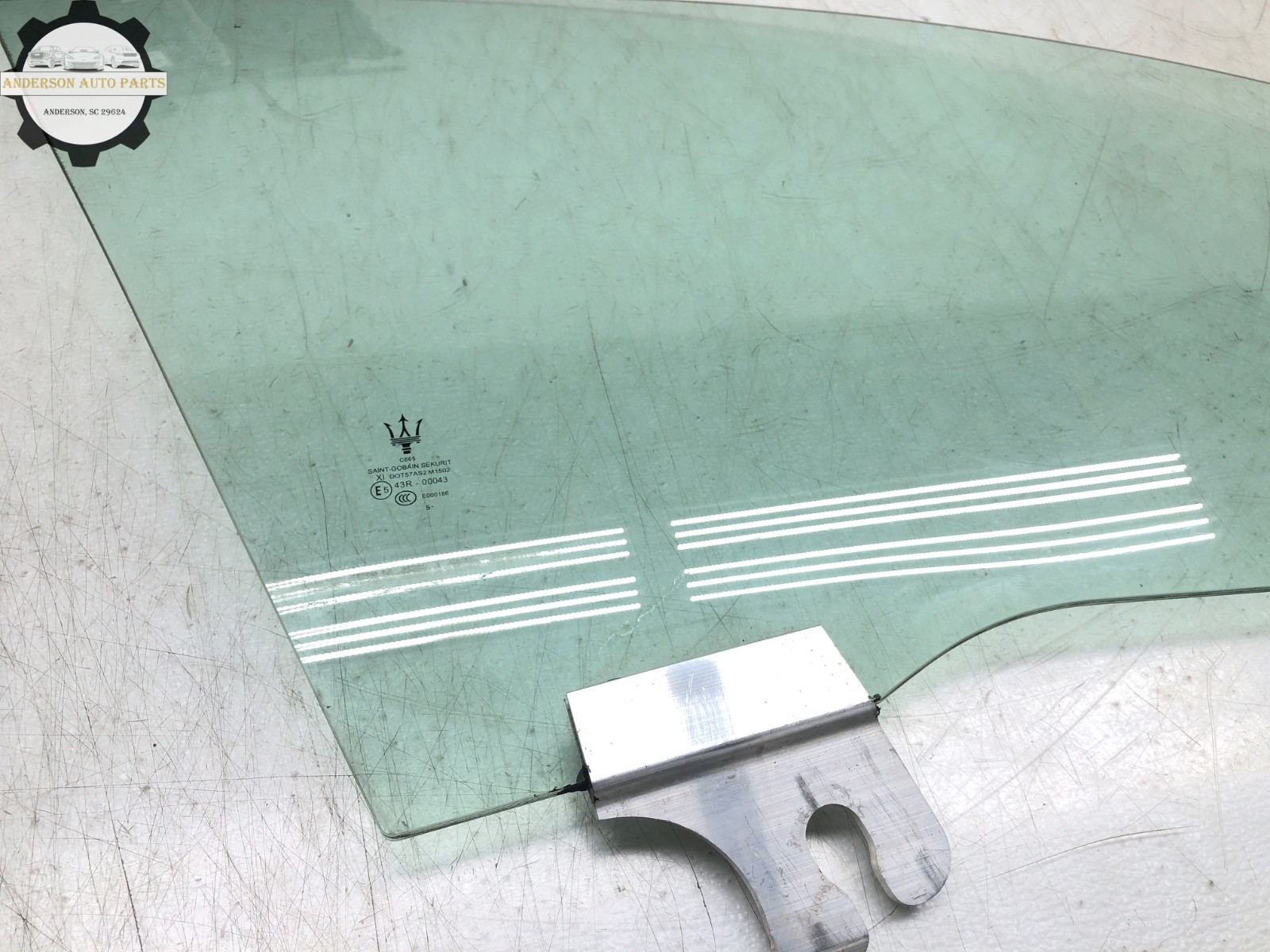 2014-2023 MASERATI GHIBLI RIGHT PASSENGER FRONT DOOR WINDOW GLASS OEM