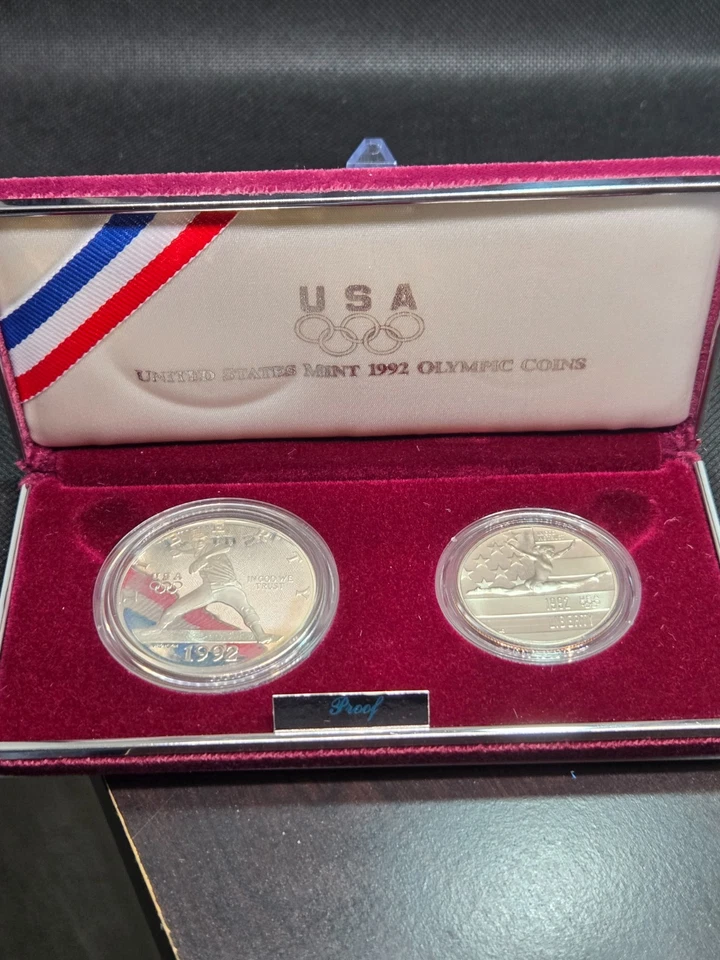 1992 U.S. MINT Proof Olympic 2 Coin set - Silver Dollar & Clad Half W/Box & COA - Image 4 of 4