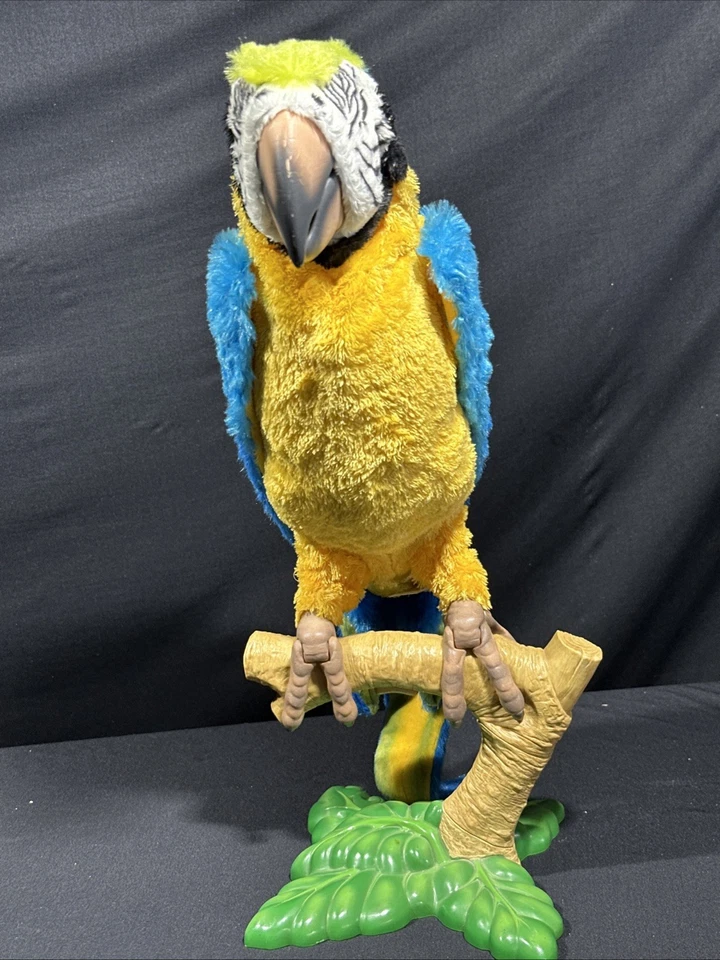 Hasbro FurReal SQUAWKERS McCaw pájaro loro interactivo con control remoto y perca ¡FUNCIONA! Foto 4 de 4