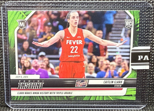 Caitlin Clark [Jungle] #139 2024 Panini Instant WNBA card