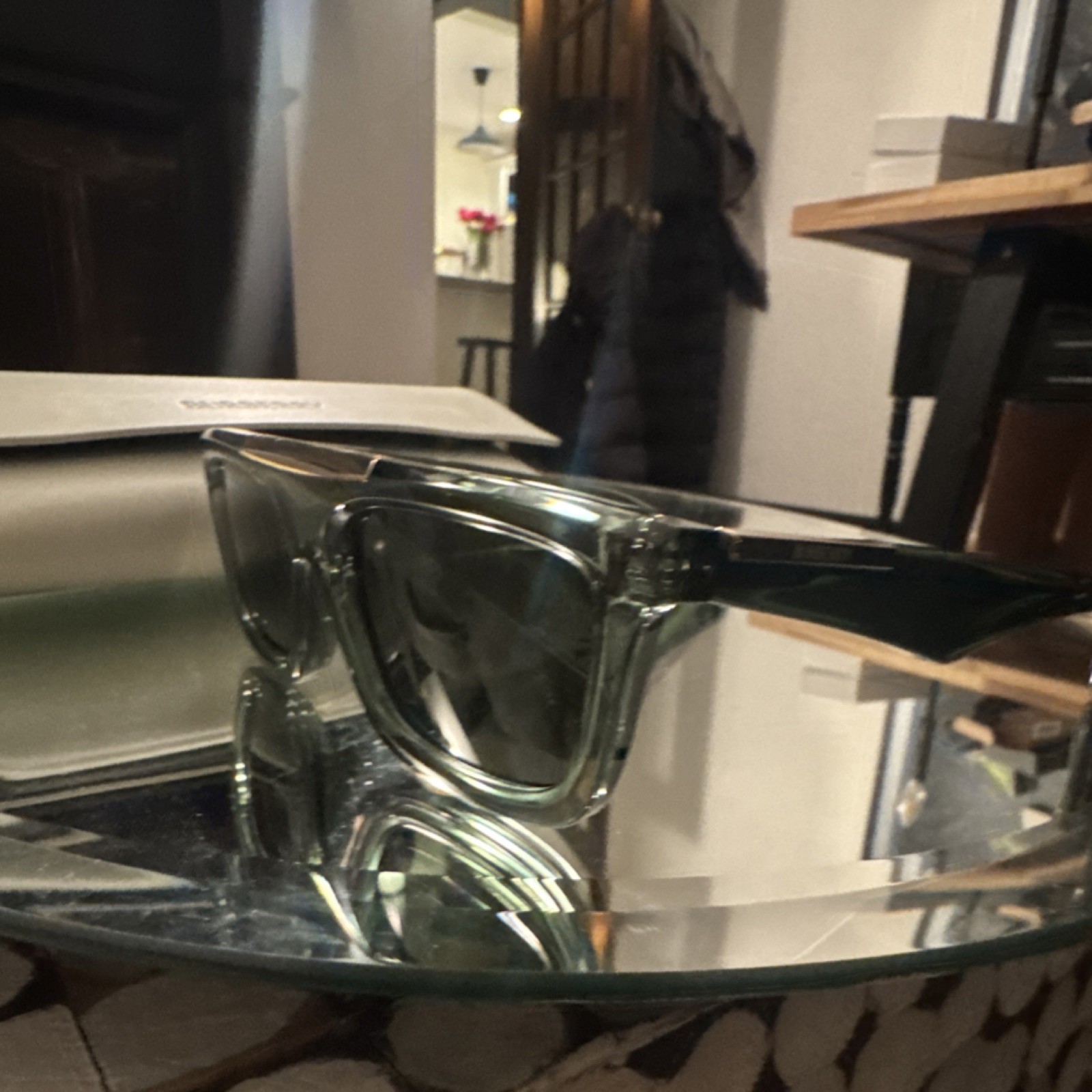 Burberry unisex Square Sunglasses Green Frame Green Lens Designer Plastic thumbnail 4