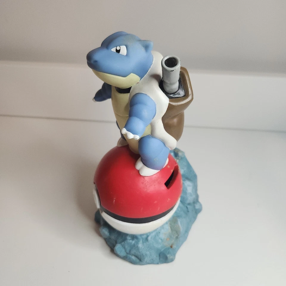 Banco de monedas de plástico de colección Pokemon BLASTOISE 1998 vintage años 90  Foto 3 de 4