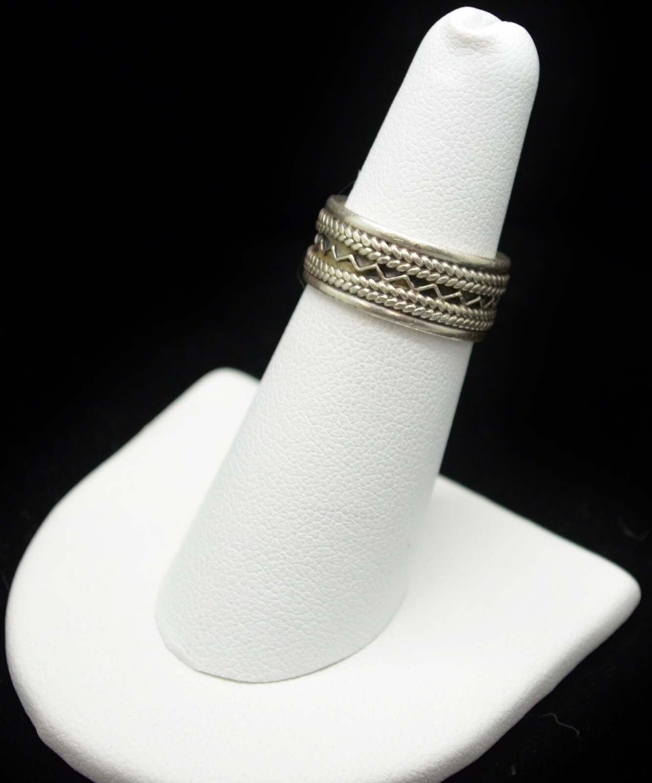 Sterling Silver Pretty Patterned Ring SZ 5.75 #FM… - image 3