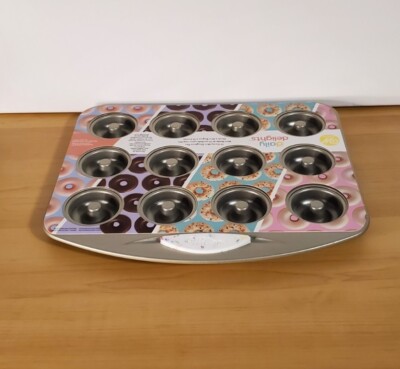 Wilton 12 Cavity Mini Donut Baking Pan BRAND NEW