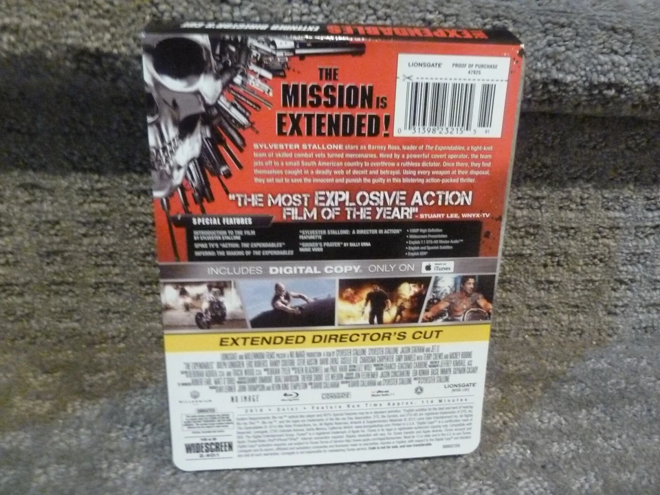 The Expendables (Blu-Ray, Best Buy Exclusive Steelbook) + digital code RARE Foto 2 de 2