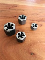 4 Teiliges Gewindeschneidmutternsatz M6 M8 M10 M12 Gewindestg. 1.0 1.25 1.5 1.75