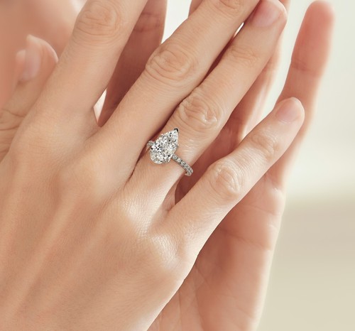 IGI 2.50 CT E VS2 Pear Cut Lab Grown Diamond Engagement Ring Platinum 900 - Picture 9 of 11