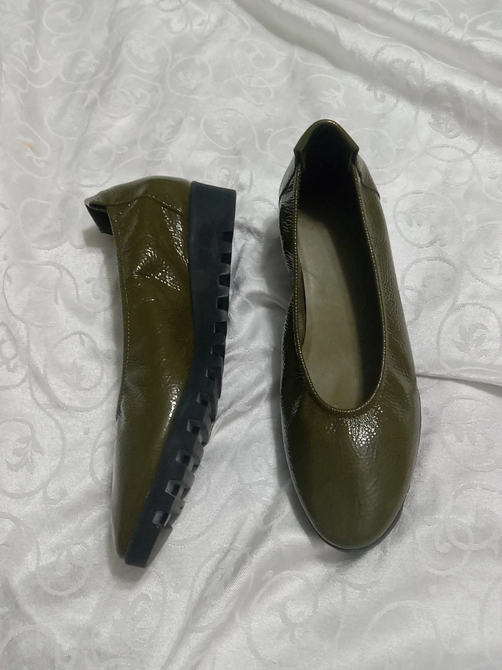 Zapatos Bailarinas Arche Lomiss en Charol Oliva Hechos en Francia 40 Talla 9 Foto 4 de 4