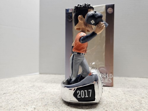 Jose Altuve Houston Astros MLB 2017 Forever Collectibles FOCO #'d Bobblehead NIB - Picture 4 of 15