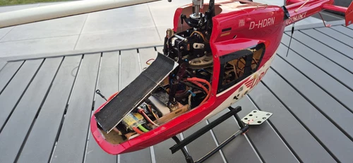 ALIGN T-REX 450 in EC145 GFK Scale Rumpf - Picture 6 of 6