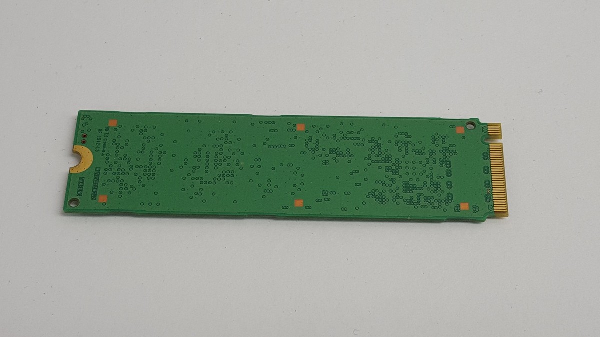 Samsung PM951 MZ-FLV2560 256 GB NVMe 80mm Solid State