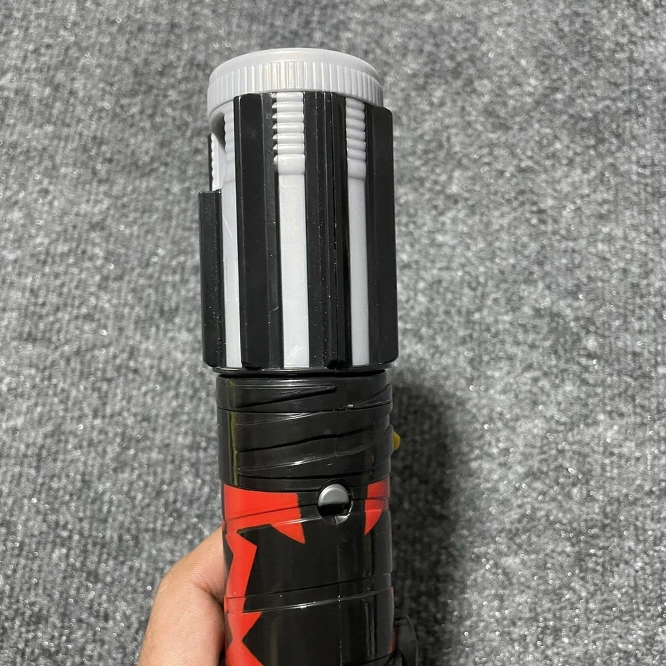 Star Wars Darth Maul Lightsaber Bladebuilders Hasbro 2021 Light Up Cosplay Toy - Image 4 of 4