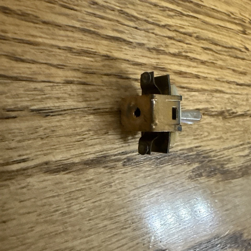 1963 1964 1965 LINCOLN CONTINENTAL POWER WINDOW SWITCH C3VY-14717-A novo - Imagem 4 de 4