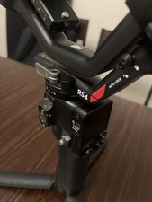 DJI RS 4 Combo 3-Axis Gimbal Stabilizer for Cameras EXCELLENT CONDITION