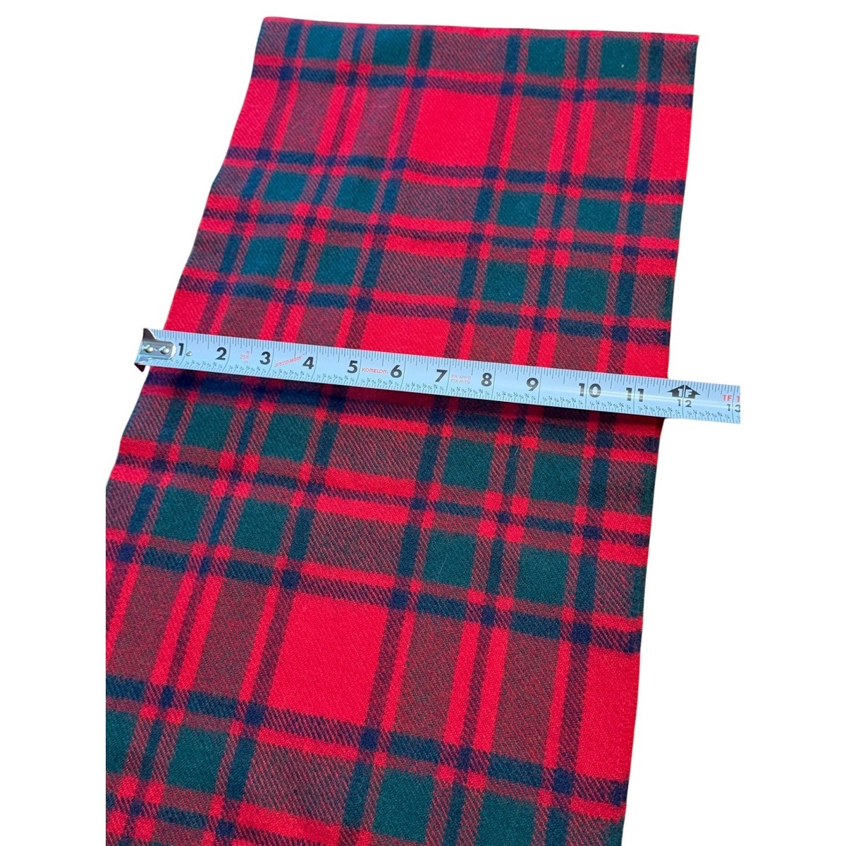 Highlander Collection Lochcarron Scotland 100% Lambswool Scarf Red Plaid Tartan View 5