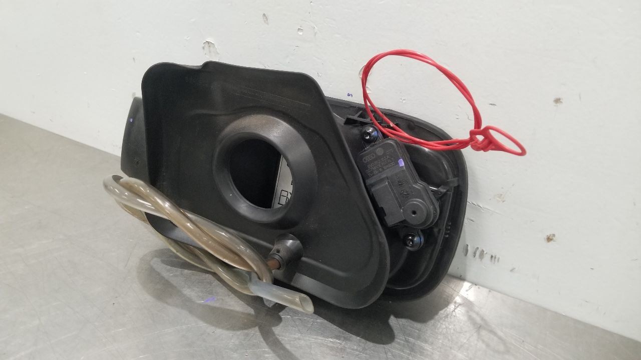 17 BENTLEY BENTAYGA FUEL FILLER DOOR GAS LID BLACK