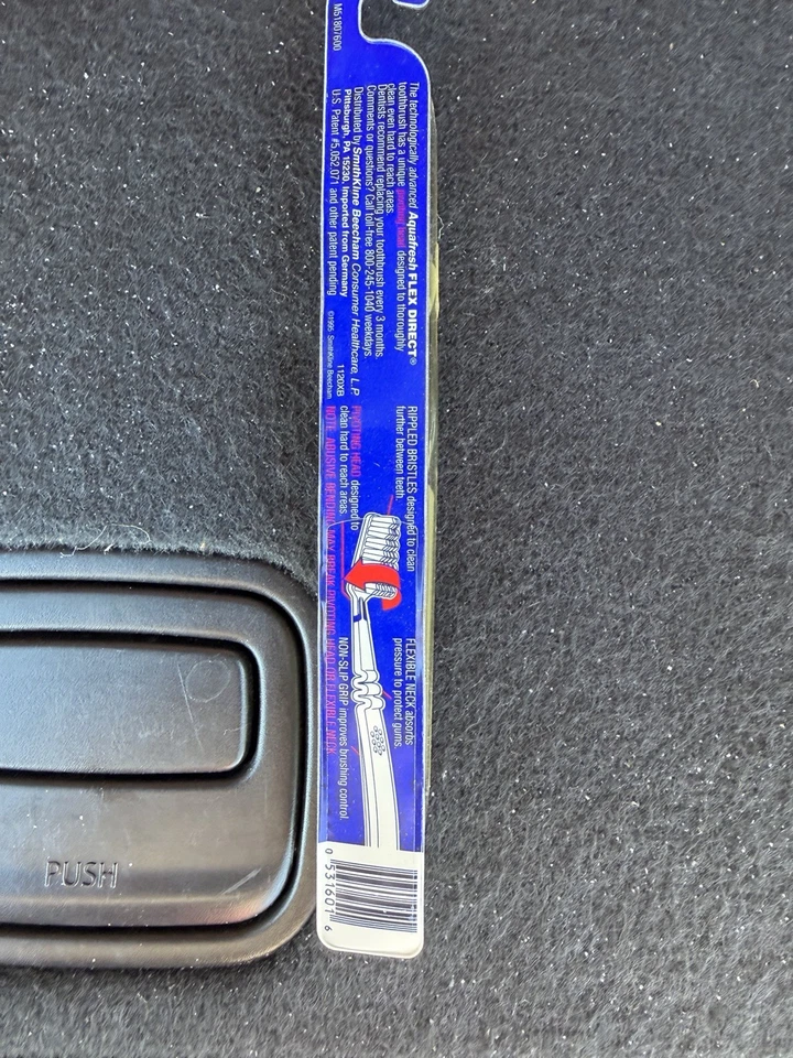 Nuevo cepillo de dientes vintage Aquafresh Flex Direct cerdas suaves 8 verde azulado sellado Foto 4 de 4