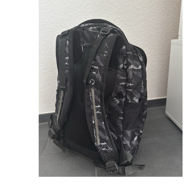 Satch Schulrucksack und Schuletui schwarz/grau mit Muster, 2-teilig