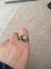 Dainty Flower Rhinstone Gold Tone Ring Size 6