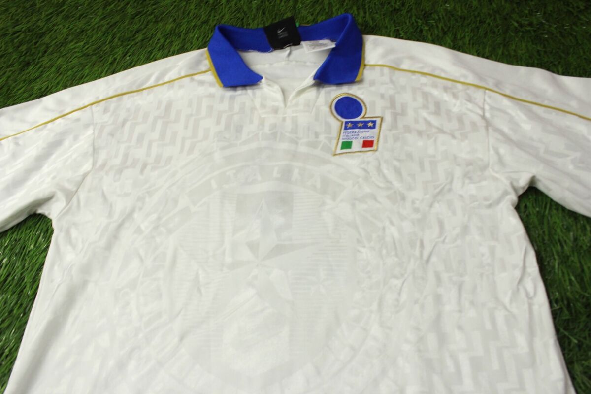 ITALY TEAM # 7 1995/1996 PLAYER ISSUE FOOTBALL L/S SHIRT ITALY TEAM # 7 1995/1996 PLAYER ISSUE FOOTBALL L/S SHIRT