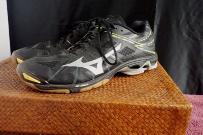  Mizuno Wave Lightning SRTouch Mens Black/Mesh Leather Sneakers Size 12.5 Volly