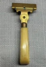 Vintage Schick Eversharp Injector Razor Bakelite Cream Color