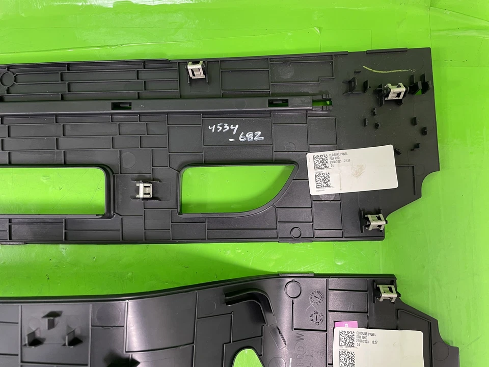 LAND ROVER DEFENDER L663 DASHBOARD TRIMS COVER CLOSURE PANEL STRIP 2020-2025 - image 3 of 4