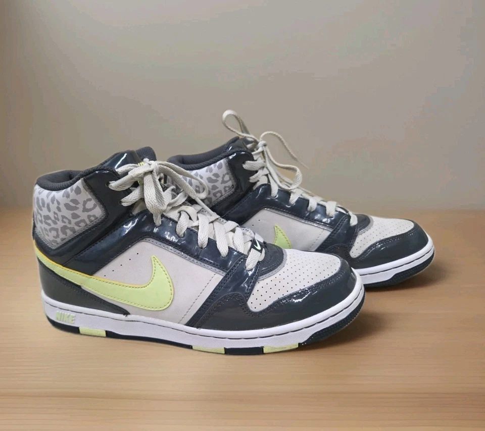 Raro Leopardo 2012 Nike Prestige 3 Skinny High PRM Feminino Tamanho 9 Cinza/Volt  - Imagem 3 de 4