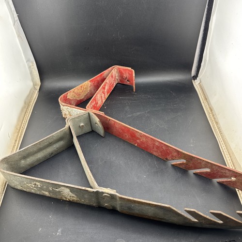 Qual-Craft Steel Fixed Roof Bracket Set of 2