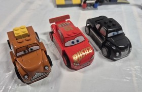 Lego Juniors #10743 Disney Cars 3 Smokey's Garage - 100% Complete