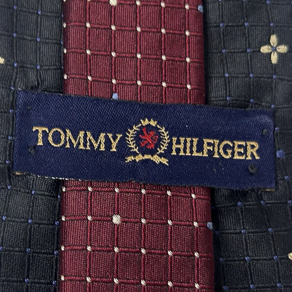 Corbata Tommy Hilfiger 100% Seda Floral Geométrica Negra Gris 58 x 3 3/4 Foto 3 de 3