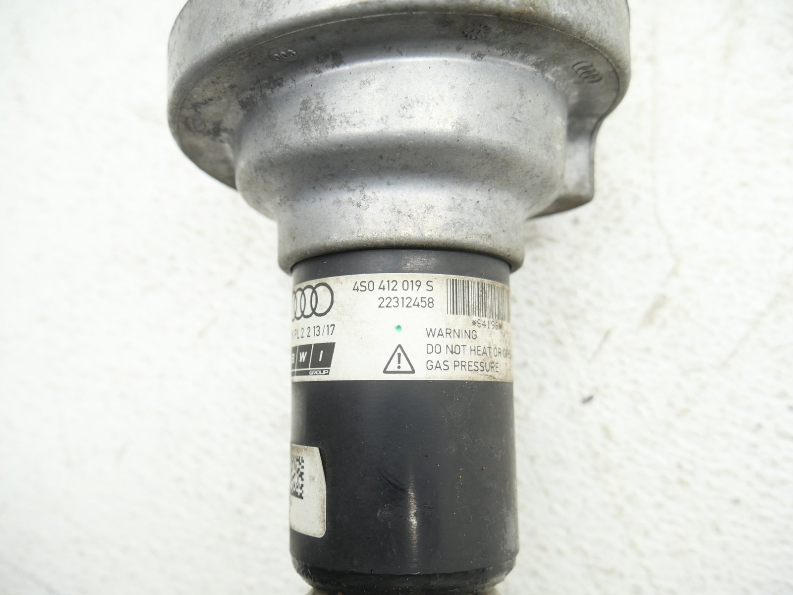 Audi R8 Spyder 2017-2023 Front Left Damper P/N 4S0412019S