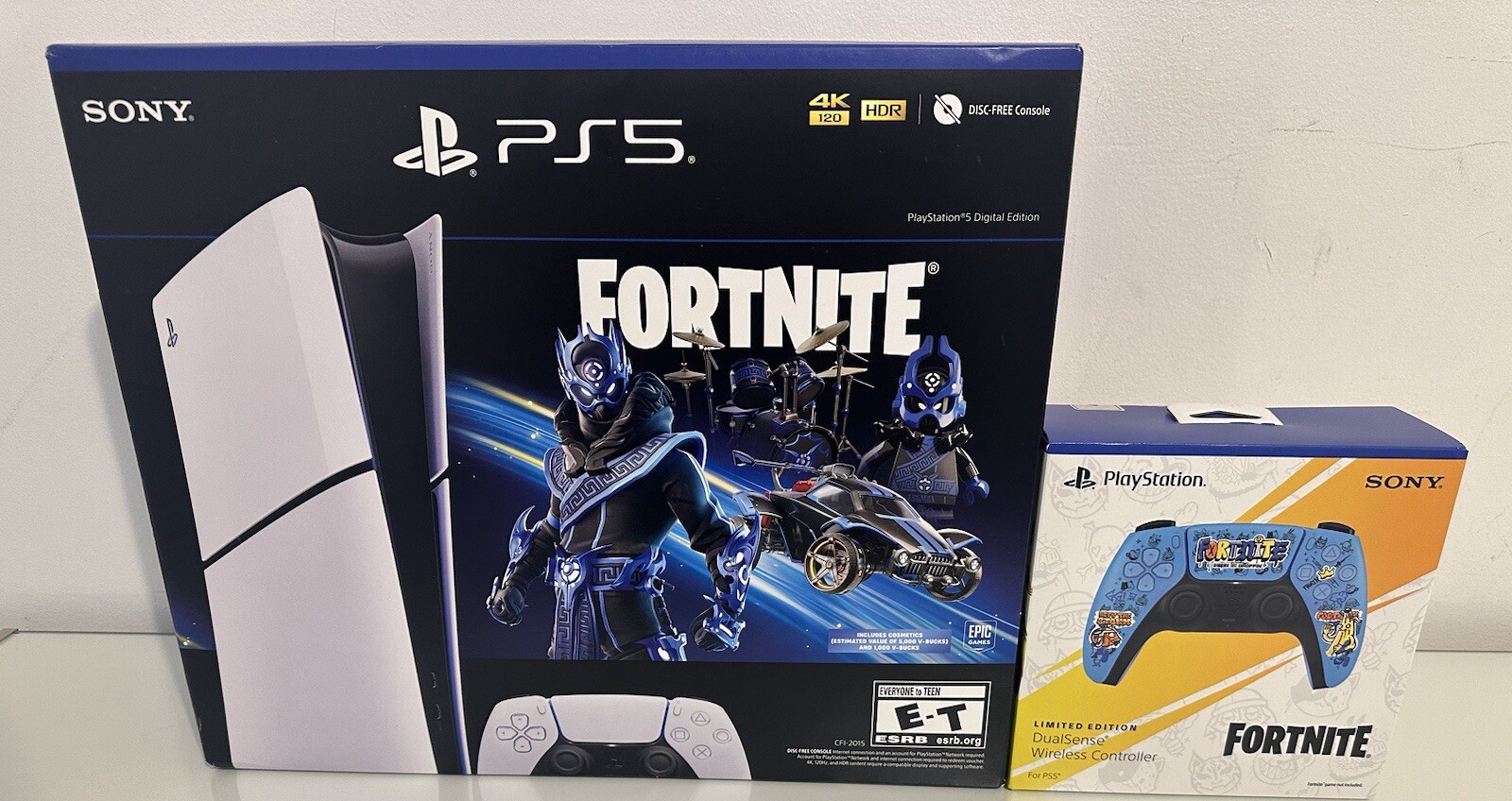 Upgrade Your Gaming Experience with the PS5 Fortnite Bundle Including Exclusive Fortnite-Themed PS5 Controller-image