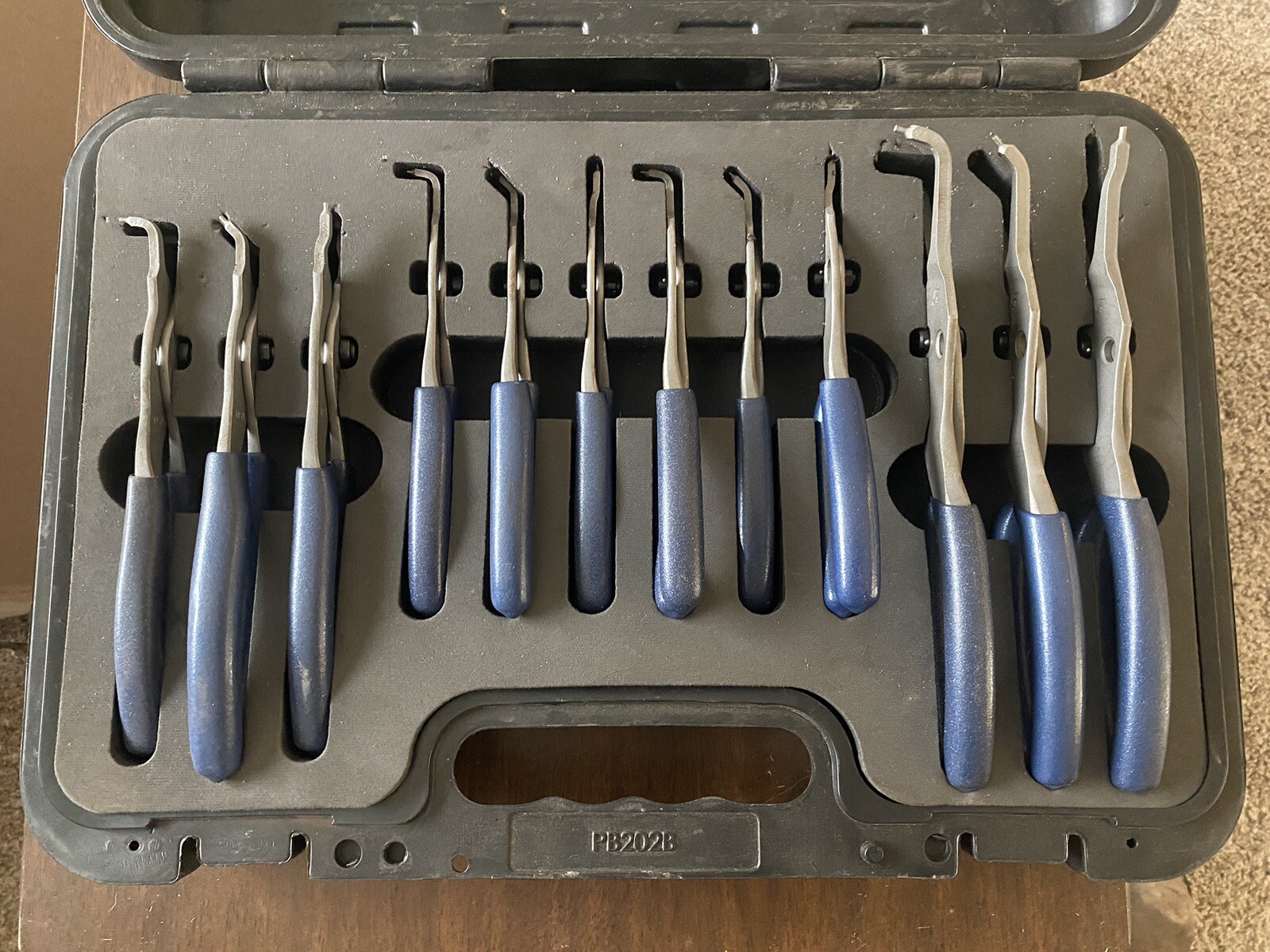 Snap On Tools SRPCR112 12 pc Snap Ring Pliers Set RED eBay