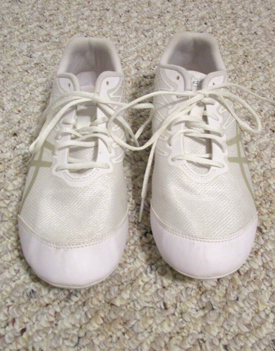 asics ultralyte cheer 2