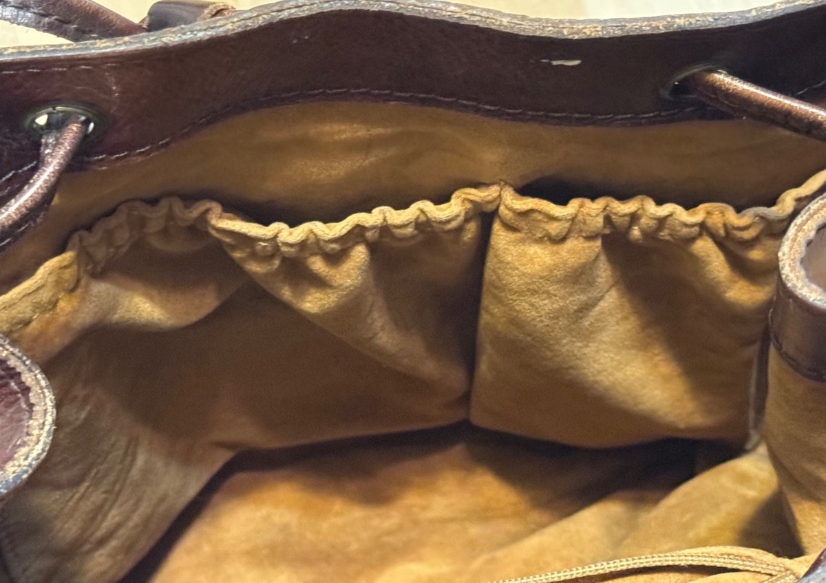 Patricia Nash Vintage Leather Backpack Cognac Brown Drawstring Buckle RARE Vintage Caramel Brown Leather Large Backpack Designer  main image 4