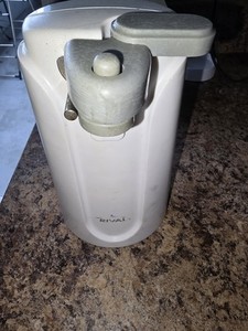 Rival Electric Countertop Can Opener, White/Gray Plastic, 120V