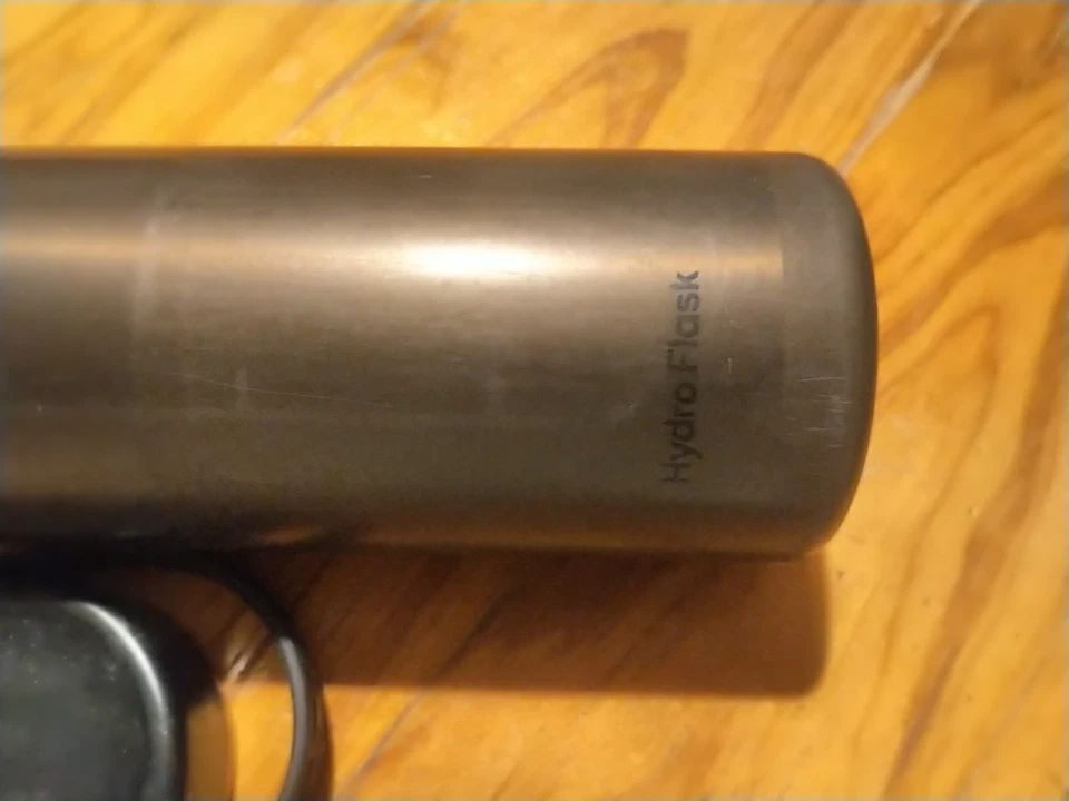 HYDRO FLASK  Kappe Edelstahl Metallic 600ml 20 OZ Mit Deckel - Bild 2 von 2