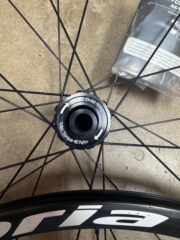 Juego de ruedas Vittoria Tactic Disc 700c eje pasante JUEGO NUEVO Foto 3 de 4