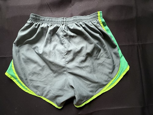 Nike Shorts Damen klein Dri-FIT gefüttert Innentasche Logo 2012 Chicago Marathon - Bild 5 von 5