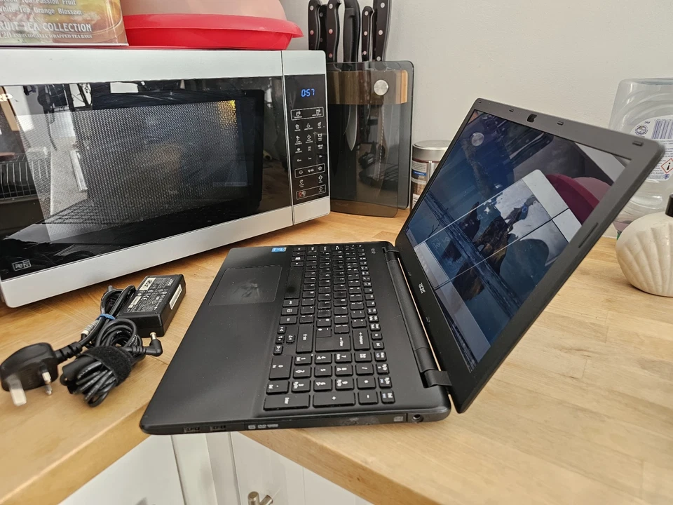 Acer Aspire P256-M Core i3 240GB SSD 8GB Ram Win 10 15.6" HDMI Webcam Laptop - Image 4 of 4