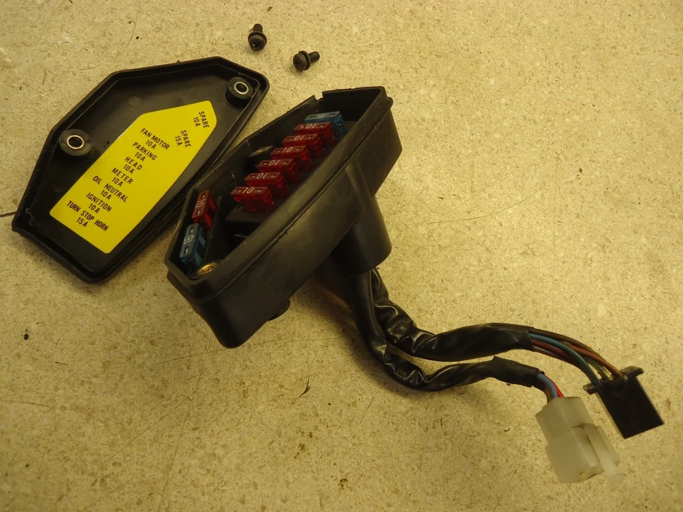 CAJA DE FUSIBLES HONDA SHADOW VT1100 C 1987-1994 con cubierta de fusibles VT1100C OEM Foto 2 de 4