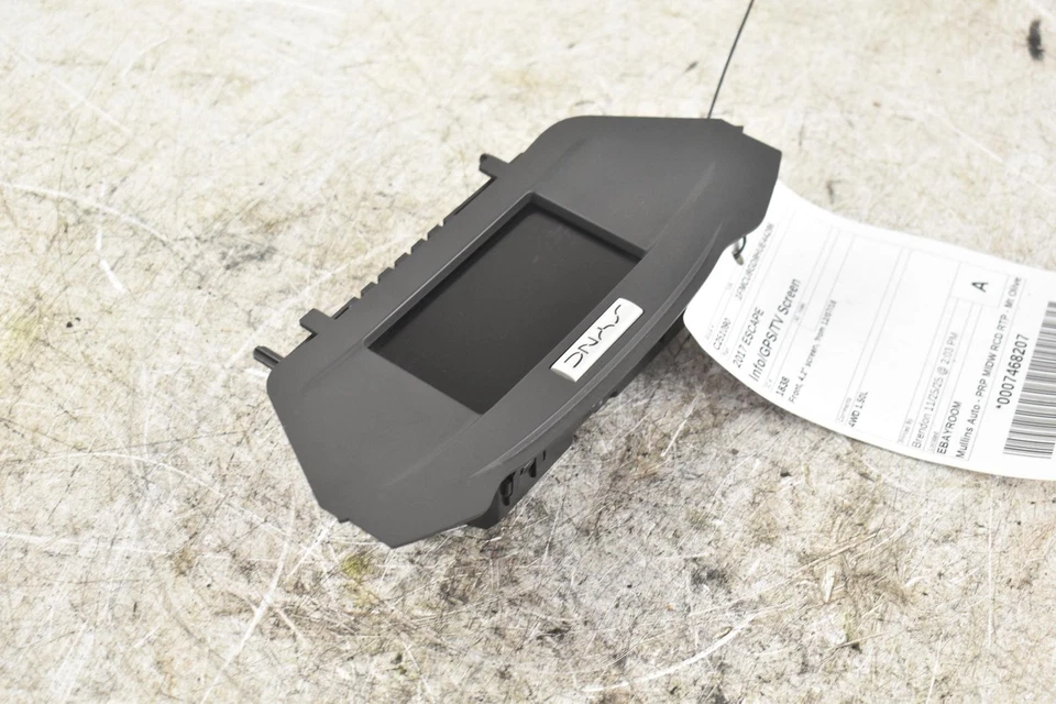 Pantalla de infoentretenimiento usada se adapta a: Ford Escape 2017 4,2`` pantalla grado A Foto 2 de 4