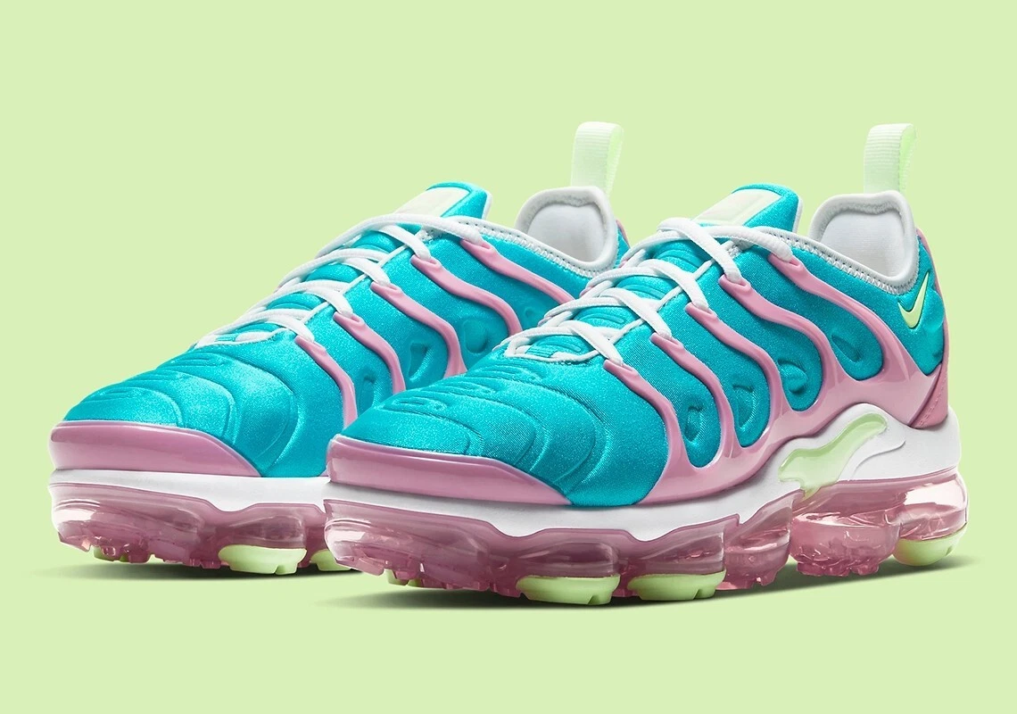 Nike Air VaporMax Plus Women's Shoe