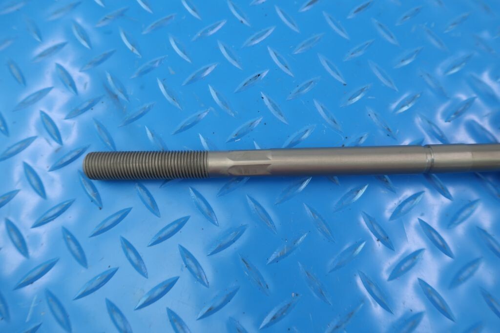 Maserati Quattroporte GranTurismo front left and right inner tie rod ends #11988